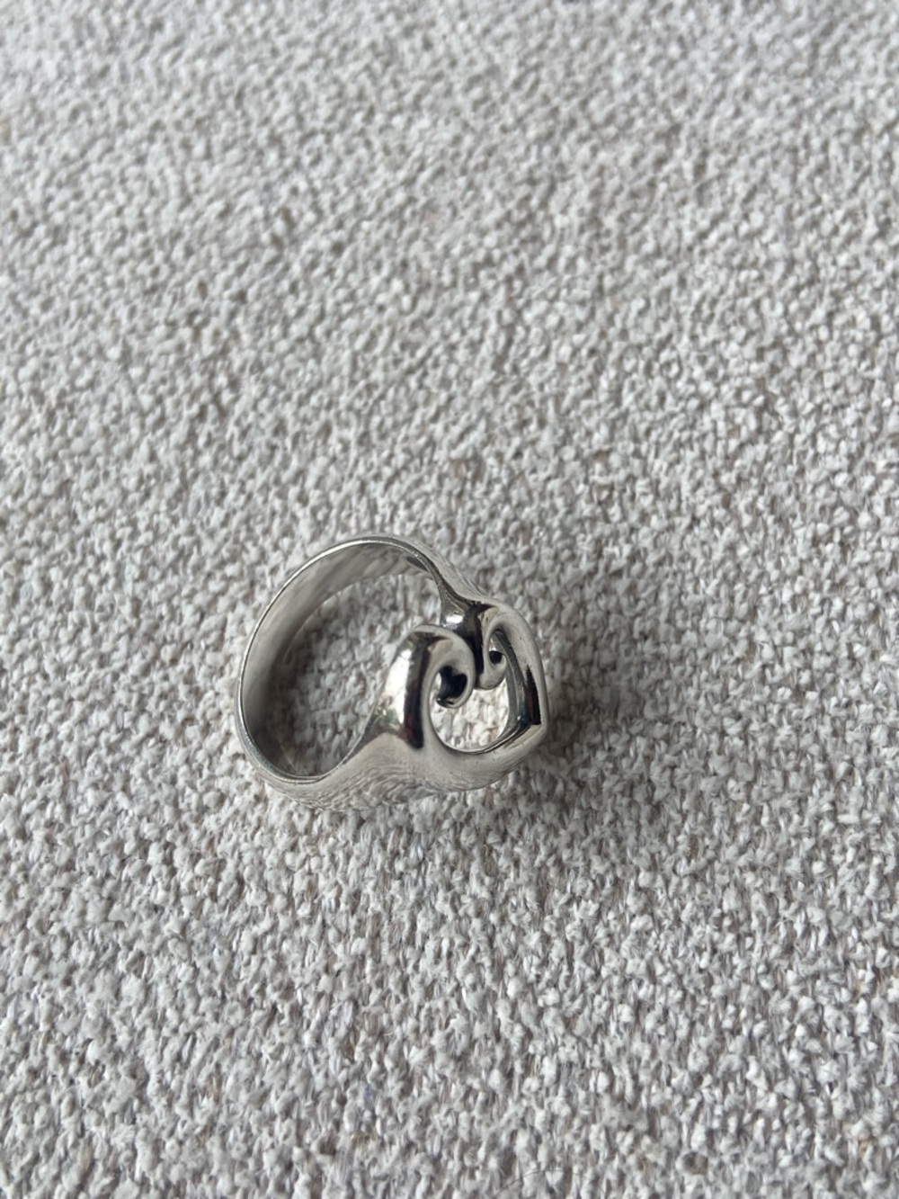 James Avery "Mother's Love" Sterling Silver Open Heart Ring. Size 8 - Picture 6 of 17